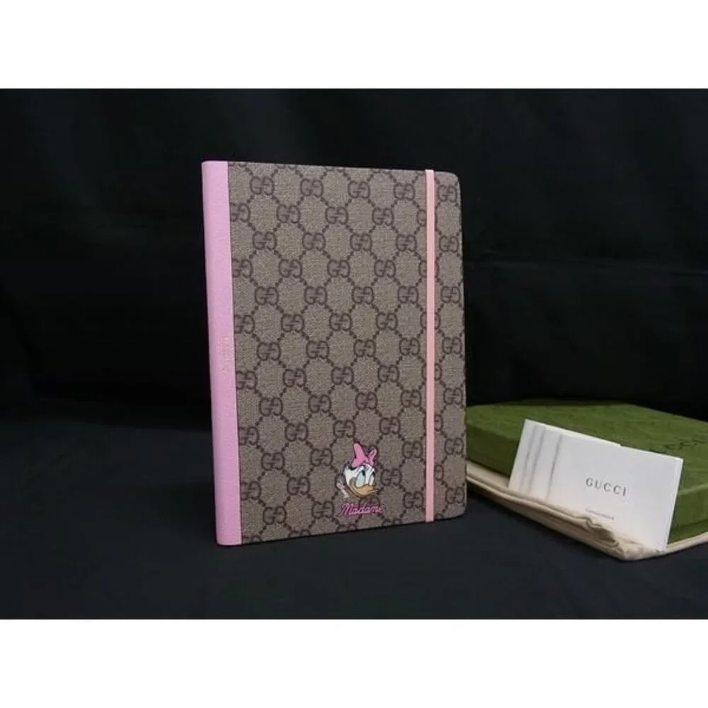 Gucci Disney Collaboration Daisy Duck GG Supreme Notebook Brown Fj7546